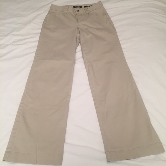 Eddie Bauer, khaki Blakely fit pants inseam 31 - Picture 2 of 4